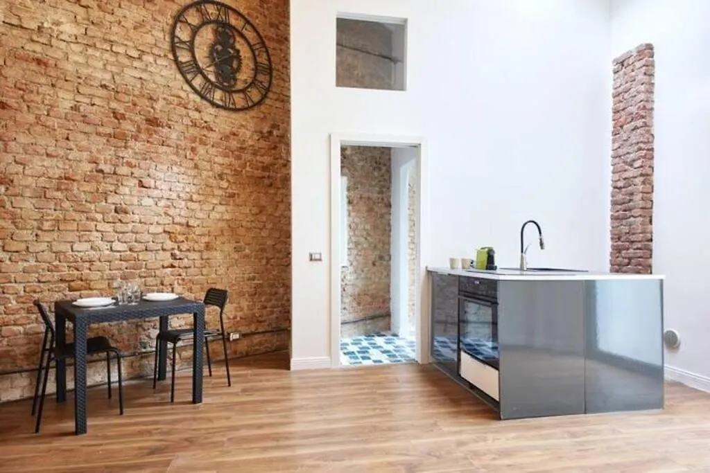 Stazione Centrale - Loft Indipendente E Silenzioso ミラノ 0*,  イタリア